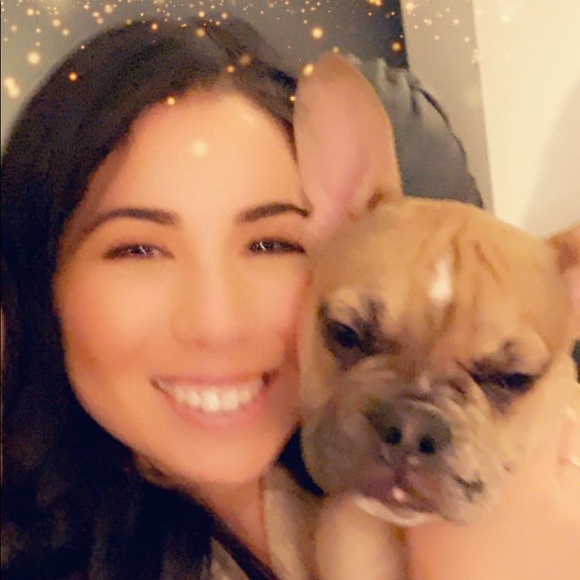 Meet your Posher, Stephanie - Picture 1 of 1